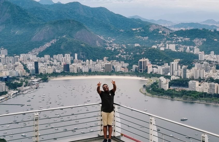 Don’t Be Yourself, It’s a Scam!